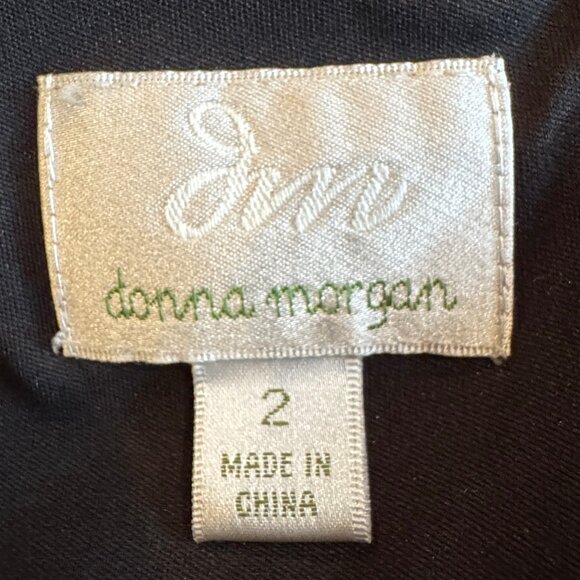 Like new! Donna Morgan Metallic Knit Fit & Flare Dress – Size 2 - Picture 4 of 12